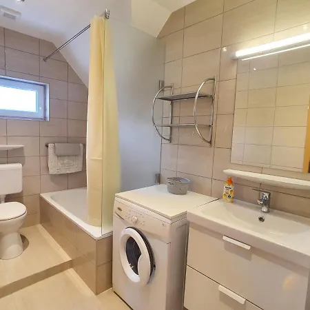 Lägenhet Krisztian Apartmanhaz Vonyarcvashegy