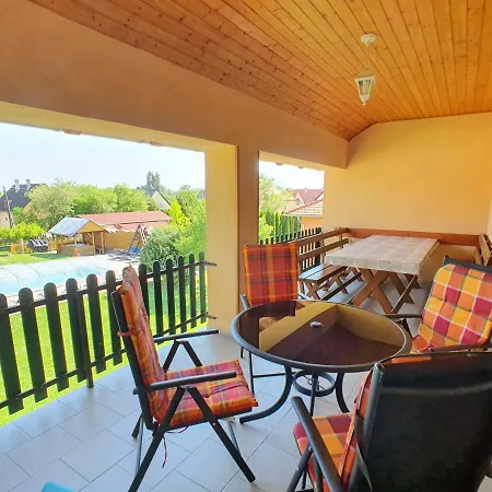 Krisztian Apartmanhaz Lägenhet