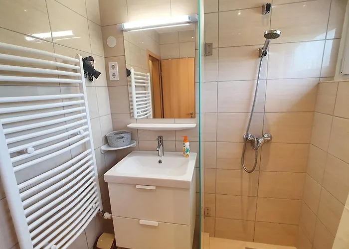 Krisztian Apartmanhaz דירה פוניארצוושהג'