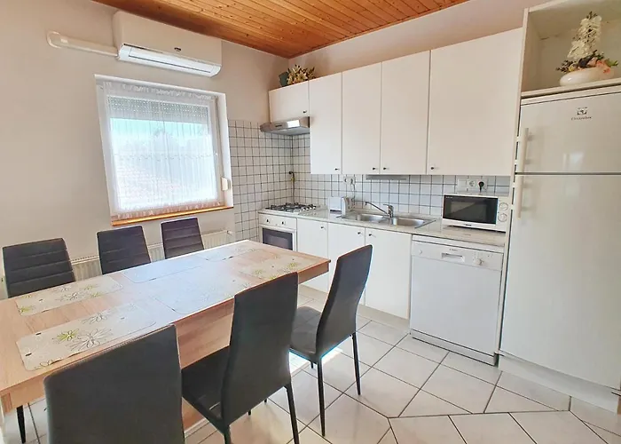 Апартаменты Krisztian Apartmanhaz Вонярцвашхедь